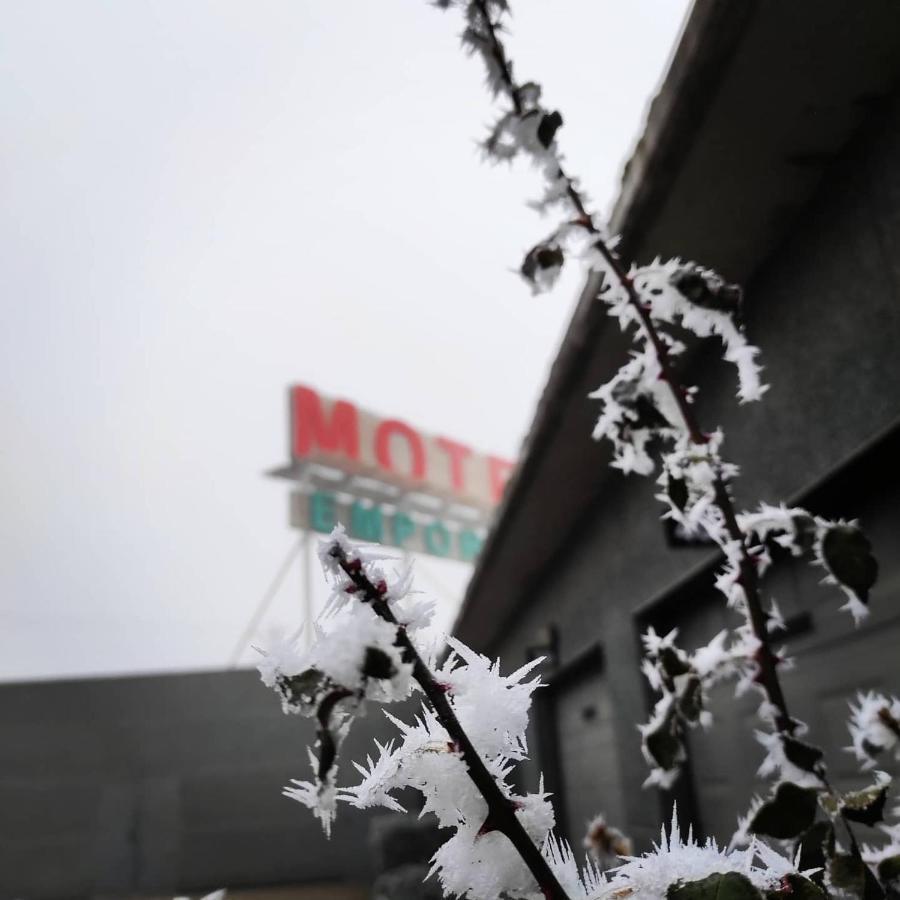 Motel Emporio Cabezón de Pisuerga Εξωτερικό φωτογραφία