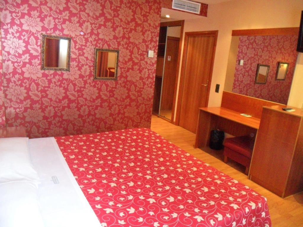 Motel Emporio Cabezón de Pisuerga Εξωτερικό φωτογραφία