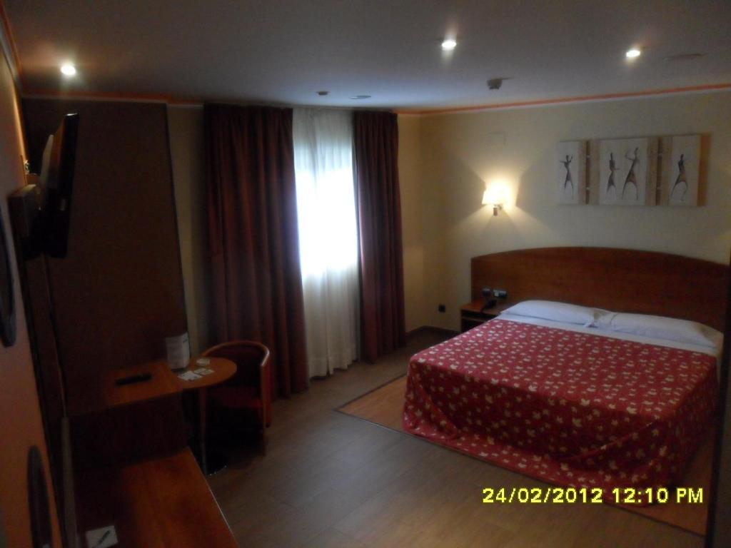 Motel Emporio Cabezón de Pisuerga Εξωτερικό φωτογραφία