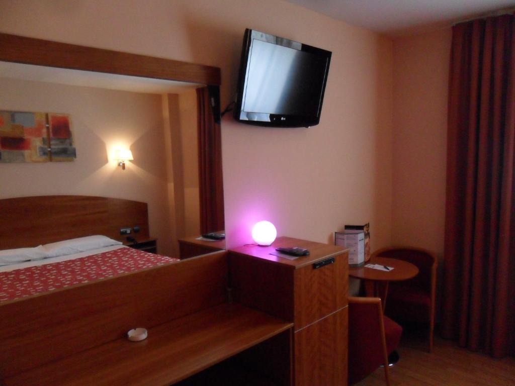 Motel Emporio Cabezón de Pisuerga Εξωτερικό φωτογραφία