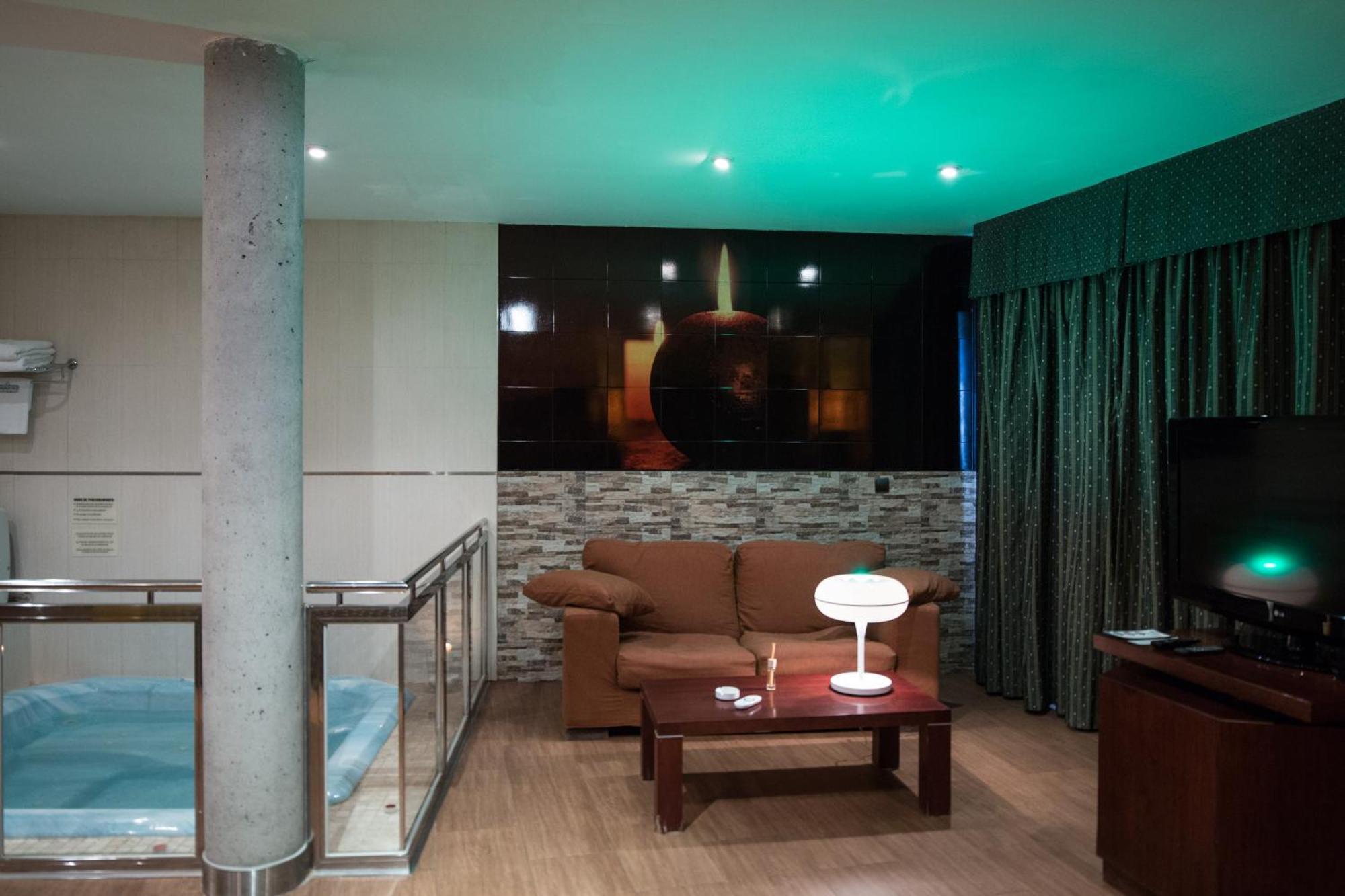 Motel Emporio Cabezón de Pisuerga Εξωτερικό φωτογραφία