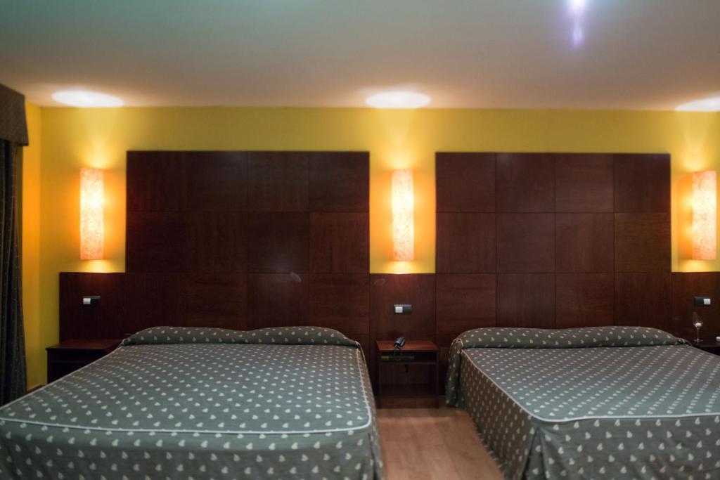 Motel Emporio Cabezón de Pisuerga Εξωτερικό φωτογραφία