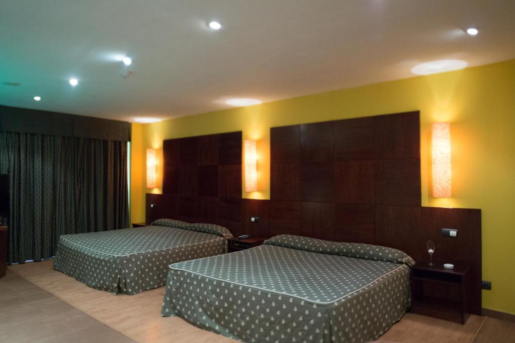 Motel Emporio Cabezón de Pisuerga Εξωτερικό φωτογραφία